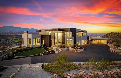 Washington Fields House | Zion Mountain/Pool, Hot Tub, BBQ & Pickleball