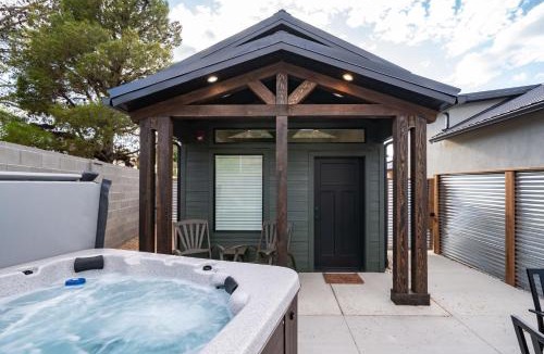 Hurricane Hotel | Zion Oasis Rentals