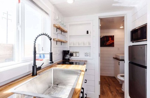 Apple Valley House | Zion Red-Rock Romance Tiny Home for Two