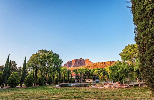 Zion National Park South Entrance Villa | Zion Reunions Retreats Weddings: Sleeps 58 ppl Pvt: Pool,Theater,Pickleball