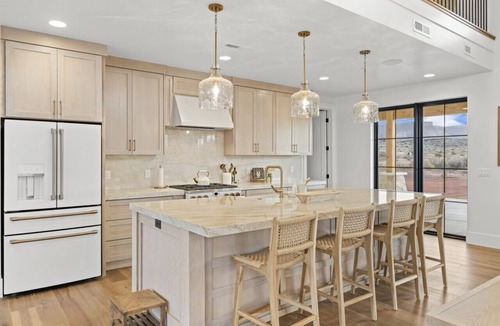 Virgin House | Zion Riverfront Farmhouse