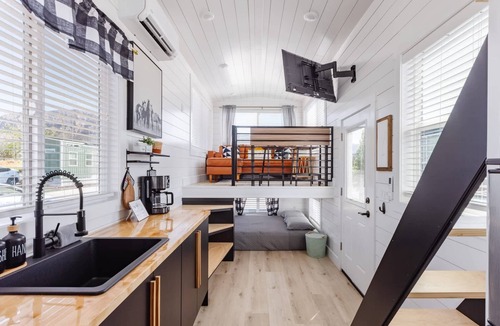 Apple Valley House | Zion Tiny Home Hot Tub Gooseberry Mesa Trails