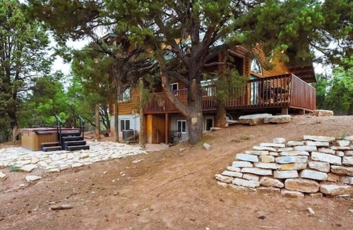 Zion National Park East Entrance House | Zion Views- The Ranch House +Resort Access