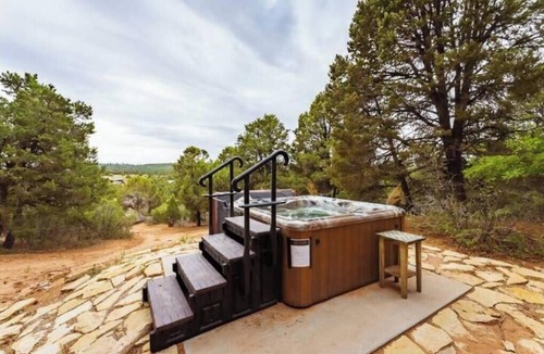 Zion National Park East Entrance House | Zion Views- The Ranch House +Resort Access
