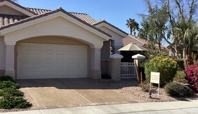 1-Bedroom Villa in Sun City Palm Desert with Golf Cart