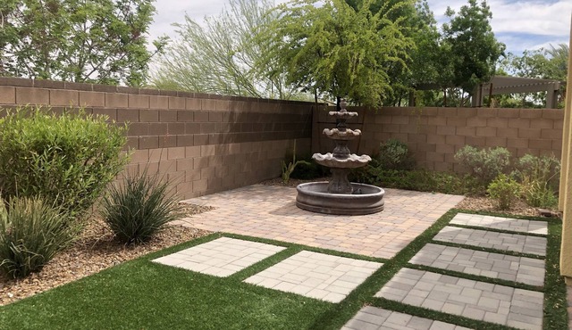 10 min to strip! Sleeps 14, 5bd/3ba 3k sq ft