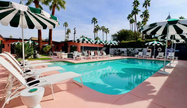 1BDR Suite, Boutique Hotel w/Pool, Spa, & Firepit