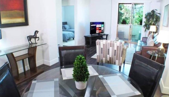 2 Bed Apartment in a Full Service Building L11-A