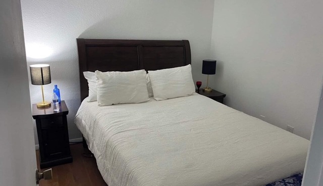 2 Bedroom Apartment in central Yuma