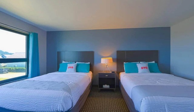 2 Queen Bed - Limited Ocean view