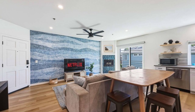 2BD Oceanview Retreat by Solstice Interiors Pro