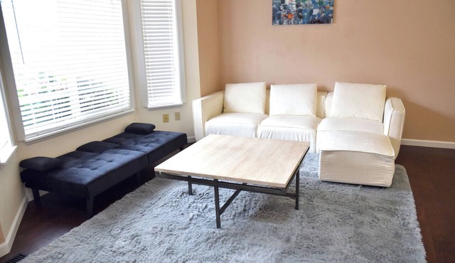 3-bedroom house in wonderful Federal Way with AC for relaxing stays