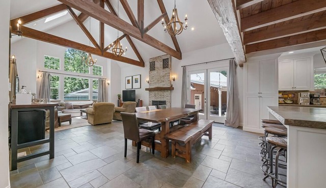 5 BR 5 BA W/FENCED BACK YARD STEPS AWAY FROM THE ARNOLD RIM TRAIL