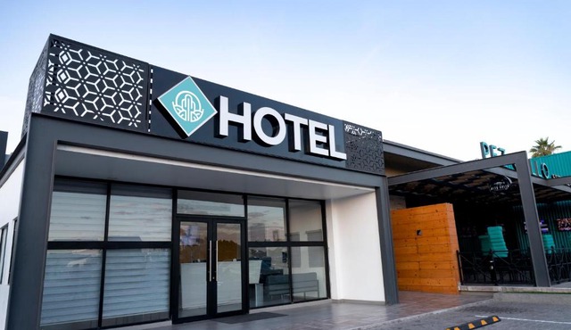 653 Hotel