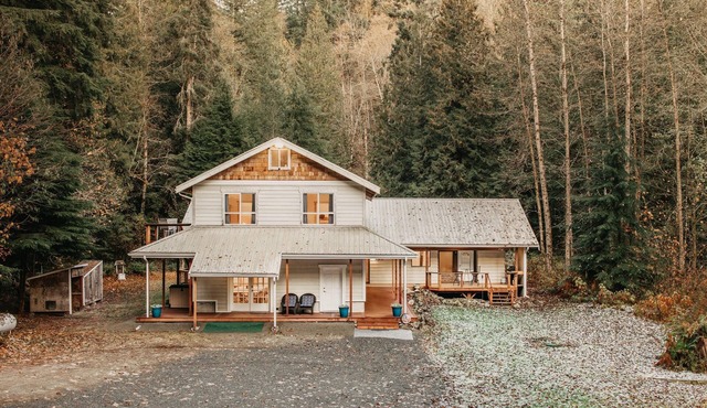 86MF - WiFi - Hot Tub - BBQ