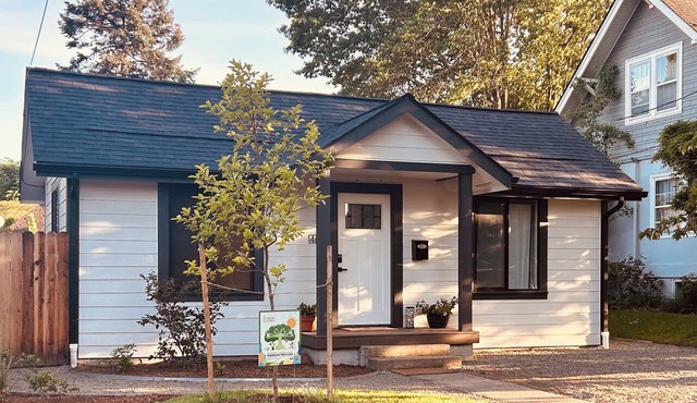 A cozy and stylish two bedroom home in historic downtown Hillsboro, Oregon.