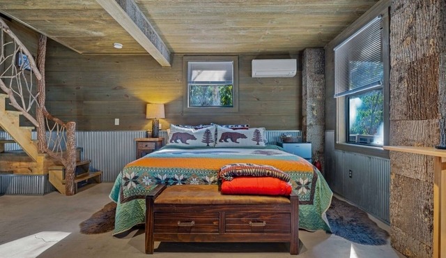 A-frame cabin - Low level with private entrance . No guests live above you .