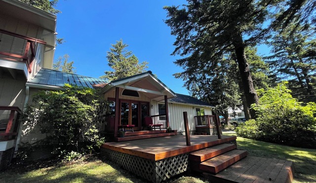 A woodland retreat in Stevenson 6 minute walk to the beach