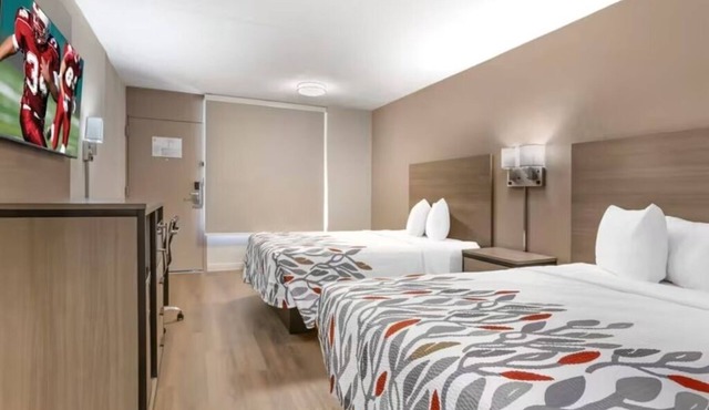 Affordable Accommodation Just Minutes from Tucson International Airport w/Pool
