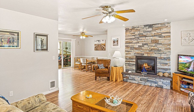 Allee Beach House - Westport