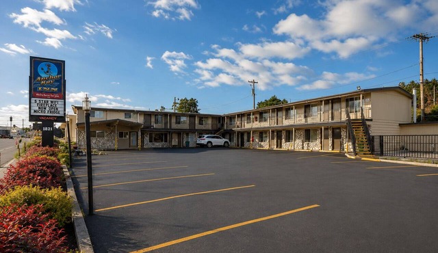 Anchor Bay Inn
