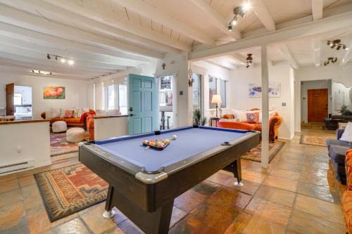 Artsy & Spacious Retreat w/Sauna in Santa Fe!
