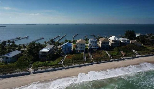 Beachfront/Riverfront – Best Sunsets/Sunrises - Heated Pool/Spa - Rooftop Deck