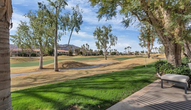 Beautiful 3 Bedroom Condo with Million Dollar Views LQ133