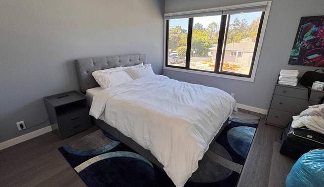 Beautiful 3-bedroom house with AC in charming Daly City