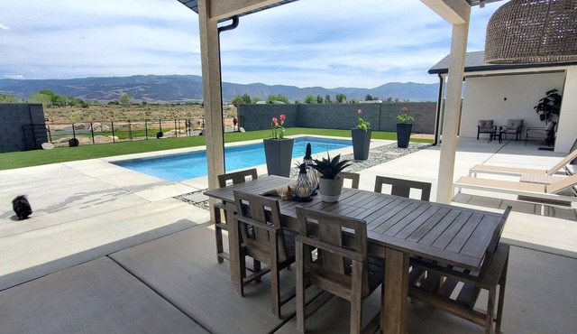 Beautiful House with Pool