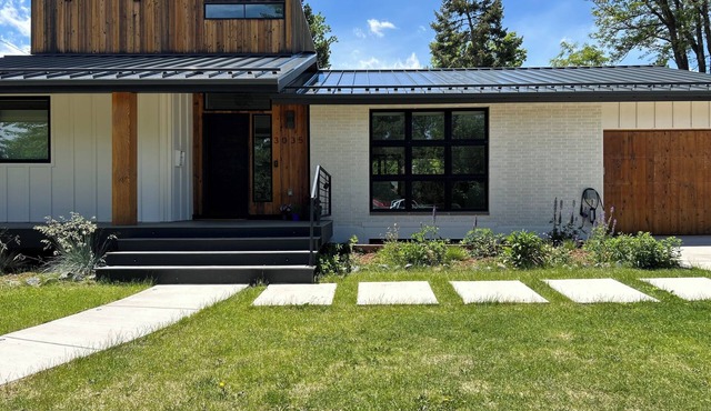 Beautiful newly renovated home close to CU, downtown's Pearl St Mall & trails