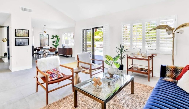 BEL AIR PALMS *NEW HOME* A Stylish Dream Home
