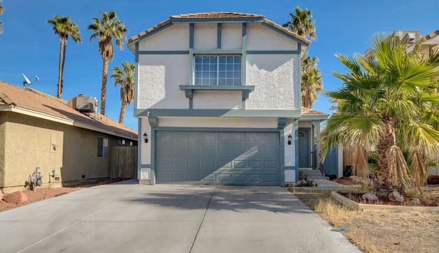 Breathtaking 3 Br/2.5 Bath estate ONLY 1 Exit from the Las Vegas Strip &Airport