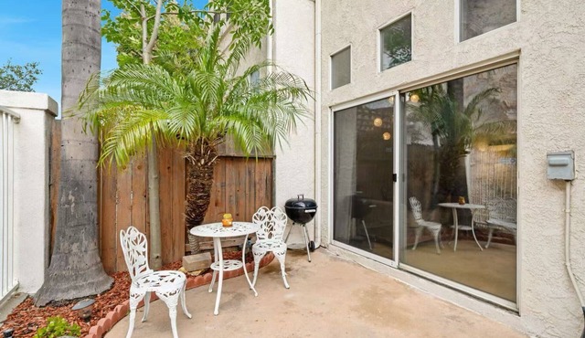 Bright Townhome Retreat with Private Patio & Walk Trails
