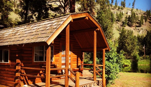 CAMP SULA - Deluxe Cabin #3 on the East Fork