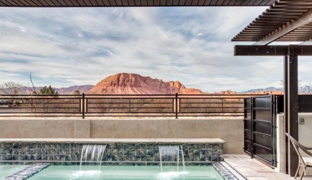 Canyon View Oasis - With Stunning Canyon Views from Private Pool and Balcony!