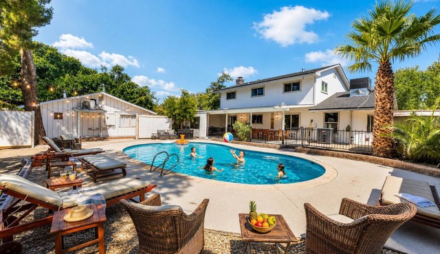Casa Rancho 7 Bedrooms House