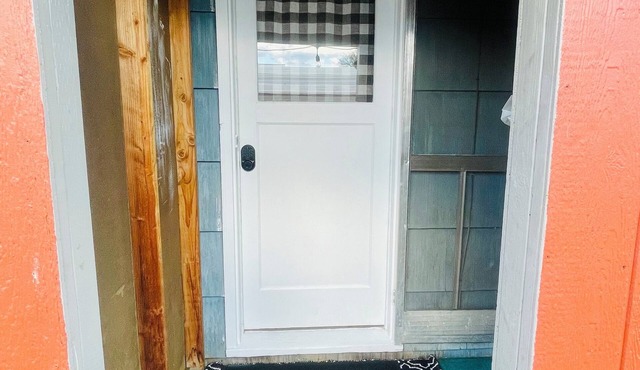 Charming 1-bedroom apartment in lovely John Day with WiFi, AC