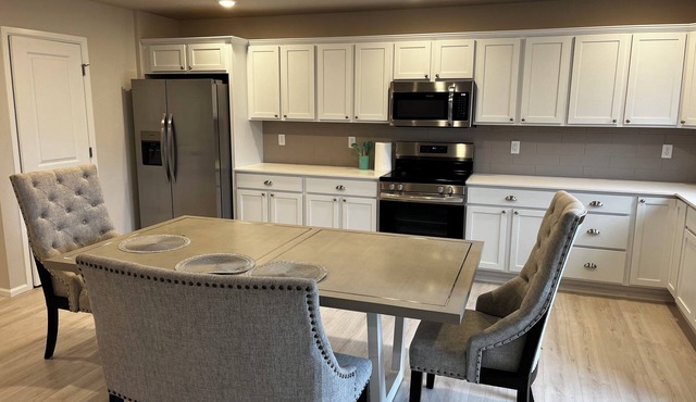 Charming 1 room with WiFi and AC in delightful Graham
