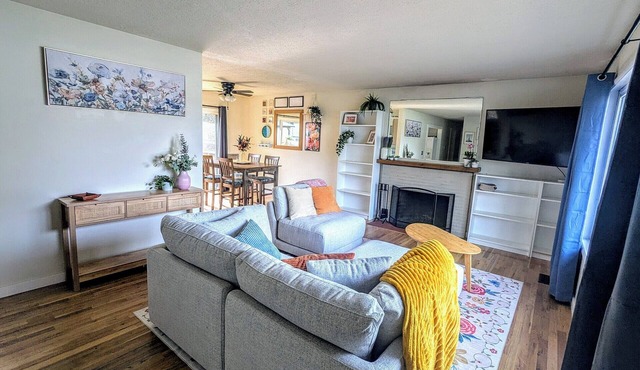 Charming 2-bedroom unit with WiFi, backyard in lovely Beaverton