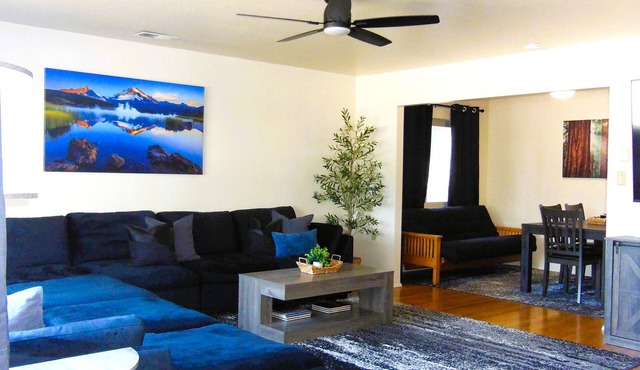 Charming 3BR Family Home Near Dining, Cozy & Convenient