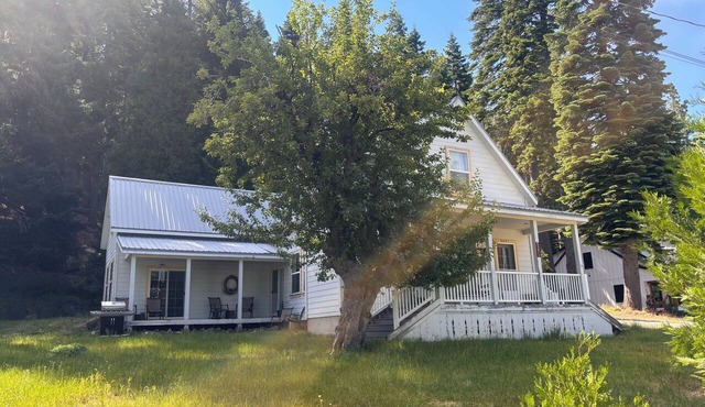 Charming 4-bedroom house in Johnsville perfect for your getaway