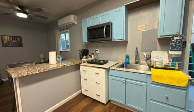 Charming studio near to Reno Airport