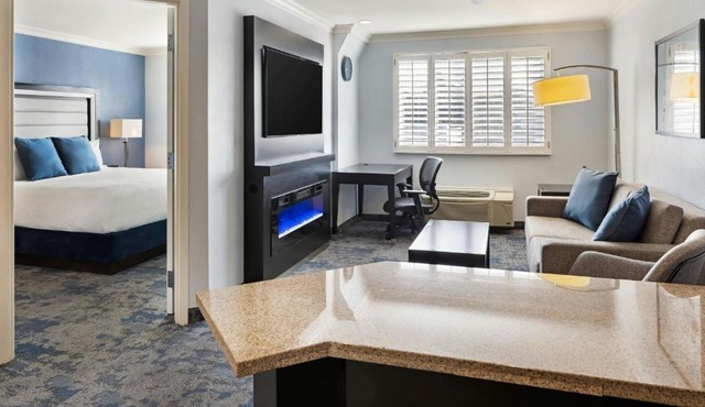 City Express by Marriott Manhattan Beach
