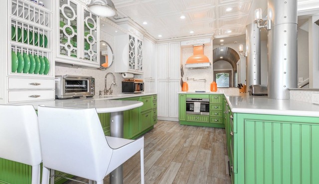 Coastal Luxury in Your Very Own Beach Home: 3 BR, 3 Bath Custom Pelican Point
