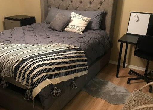 Comfortable + Spacious Family Home (WFH Friendly)