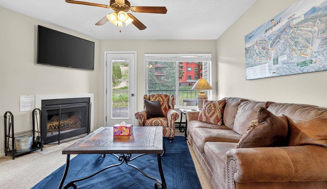 Cozy 1-bedroom condo in Brian Head - right next to the Giant Steps lift!