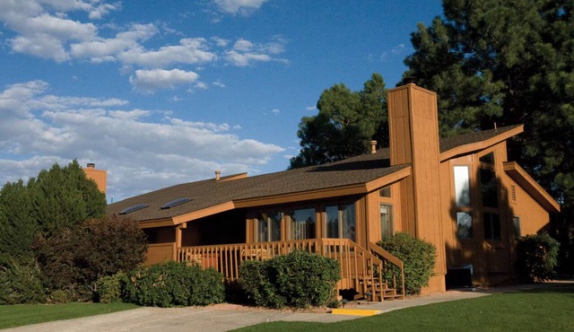 Cozy 1-bedroom condo in quaint Flagstaff perfect for your getaway