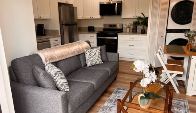 Cozy 1-bedroom house in charming Imperial Beach