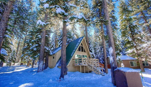 Cozy A-Frame with Barbecue in Tahoe, California